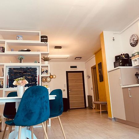 LUXURY KLN Mamaia Nord Năvodari Exterior foto